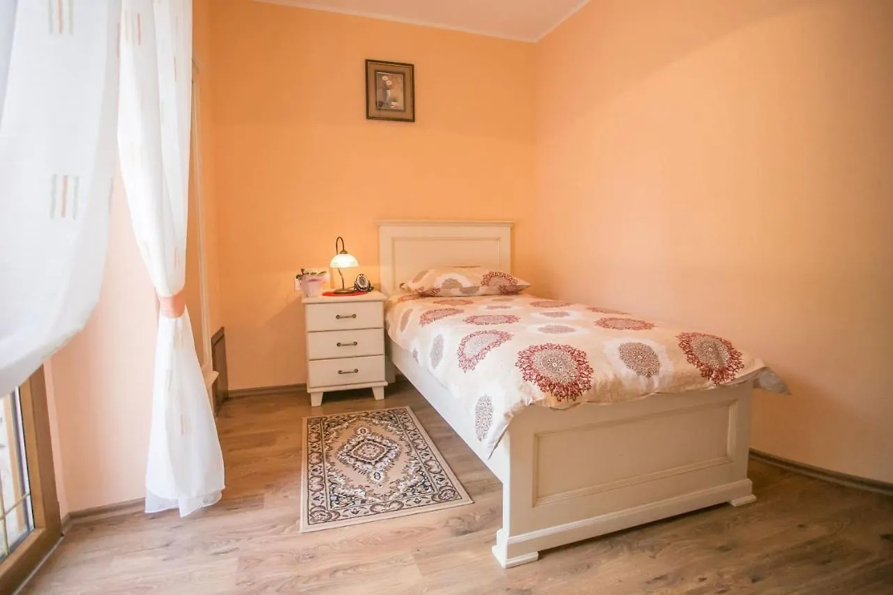 Rustic Villa Casa Mendula With Grill In Tinjan Srbinjak 0*,  Croatia